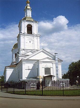 Церковь Казанской иконы Божьей Матери и церковь Рождества Богородицы